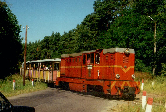 Wjazd na stację Stegna, 06.08.1996, foto Eugeniusz Trybała